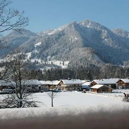 Demmelspitz Apartment *
